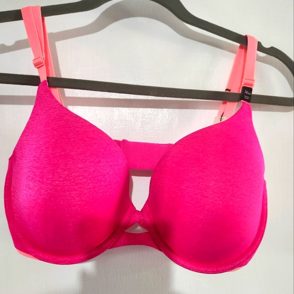 Victoria's Secret Other - Victoria's secret pink push up bra 36D